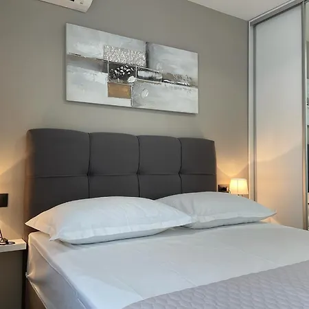 Linda With Panoramic Sea View Apartment Makarska