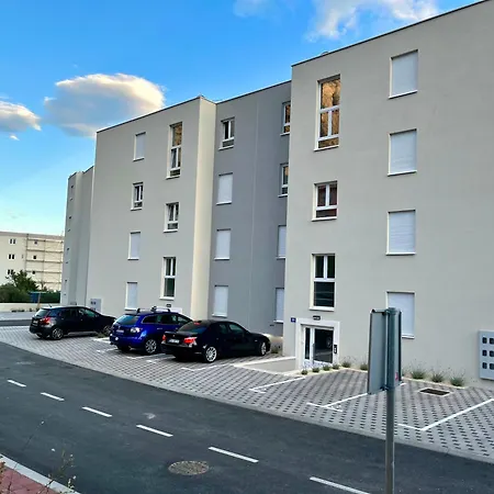 Linda With Panoramic Sea View Apartment *